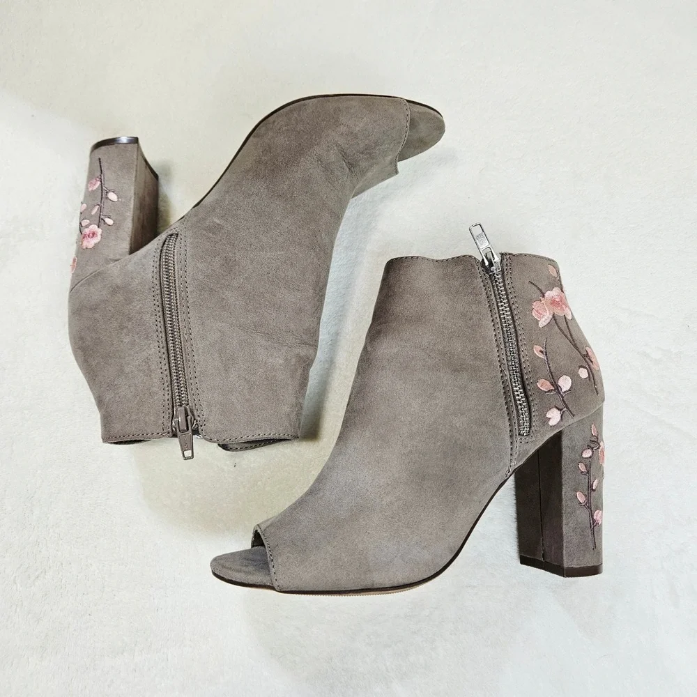 Candie's Taupe Floral Embroidered Peep Toe Ankle Boots 7.5 Boho Cottagecore